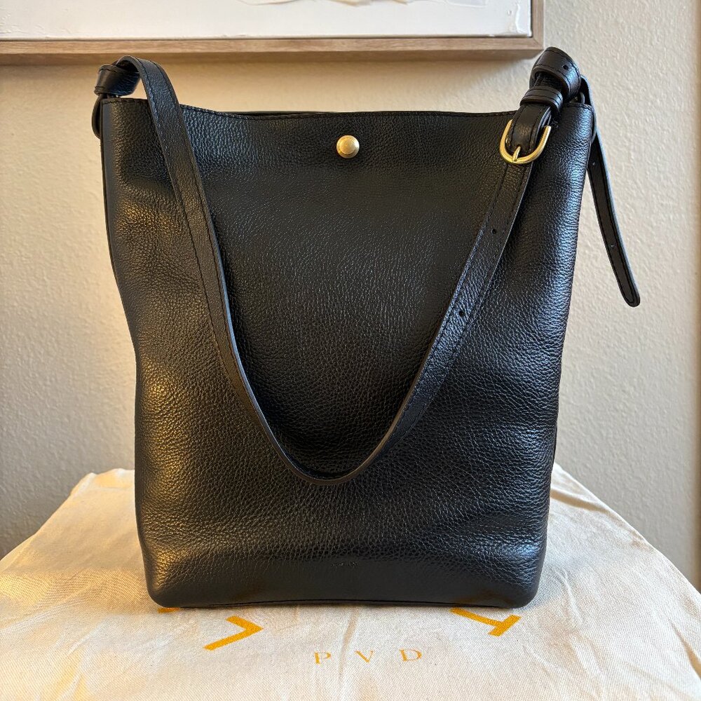 Lindquist Object Lee Bag in Black Leather